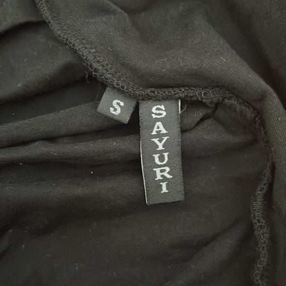 Black halter crop top - Picture 3 of 3